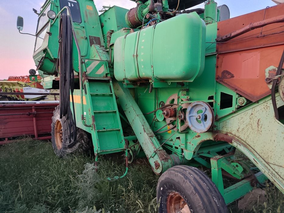 Продам комбайн нива эффект 2003 год.