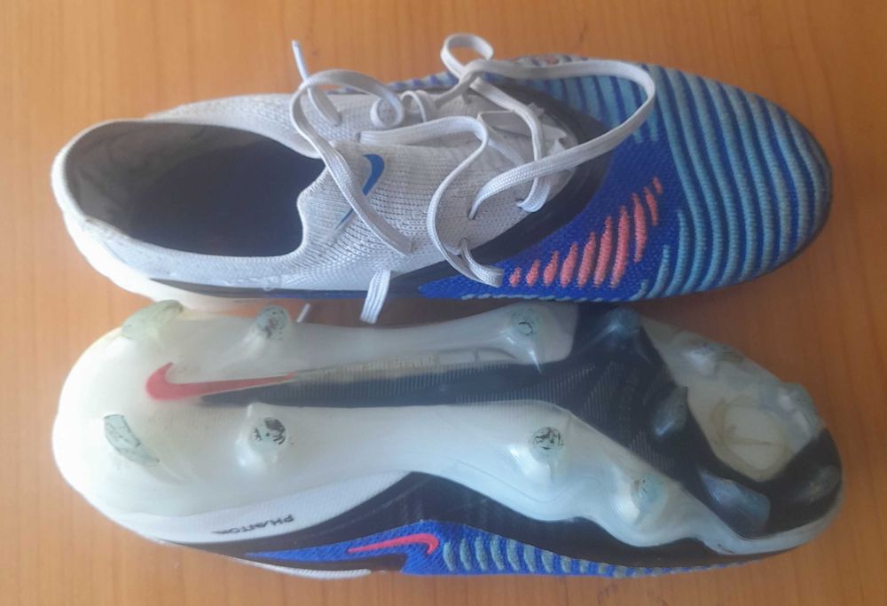 Ghete fotbal Nike Phantom marimea 43
