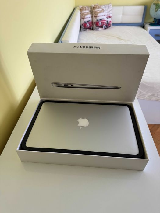 MacBook Air 11" 2012 – 4GB RAM / 64GB SSD