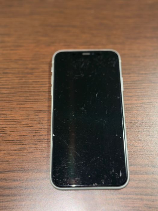 iPhone 11 64GB second