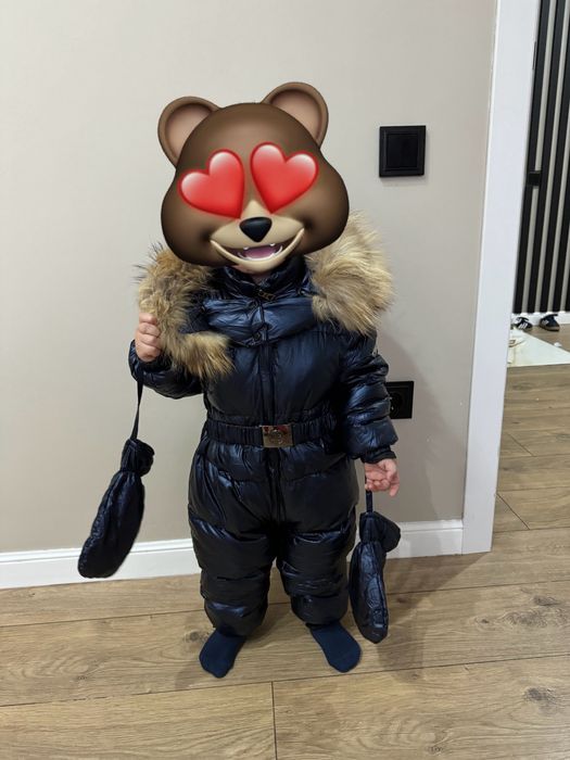Зимний комбинезон Moncler!