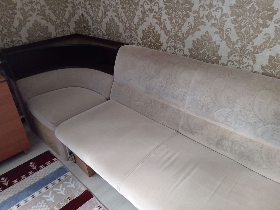 Продам угловой диван