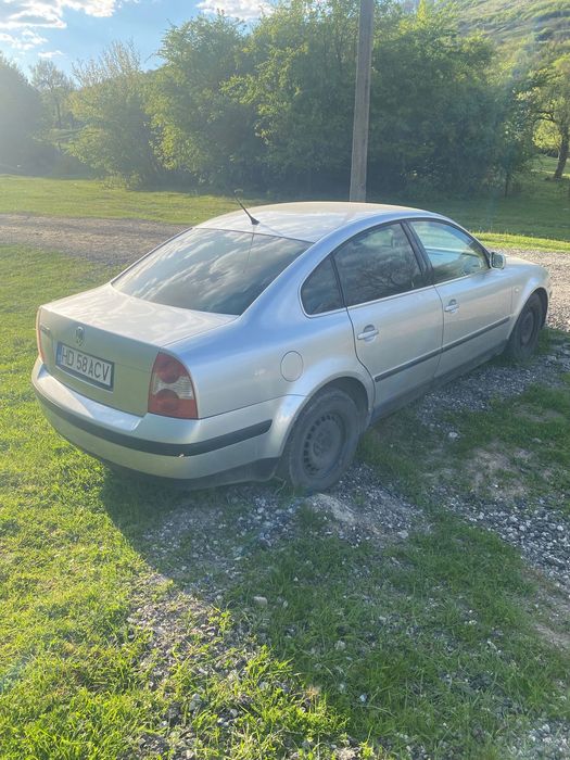 Volkswagen Passat b5.5 1.6 benzina!