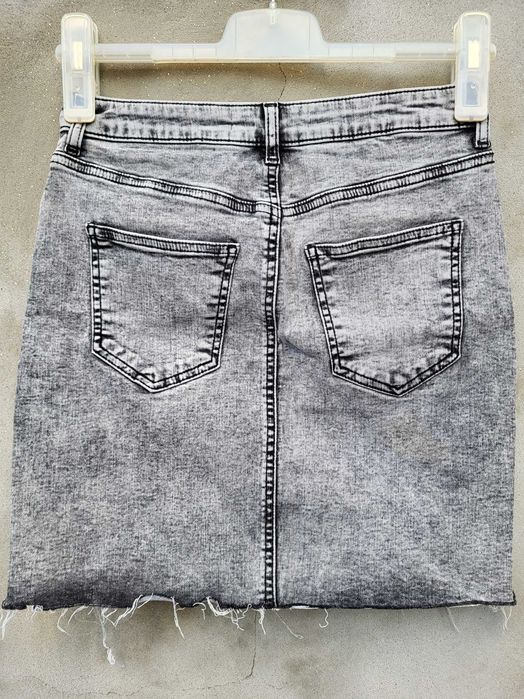 Пола в цвят графит