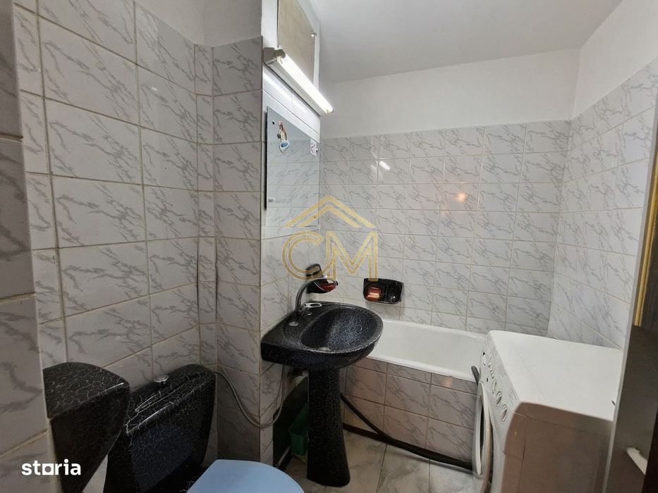 Apartament 4 Camere-2 Bai-2 Balcoane- Pivnita-80 MP