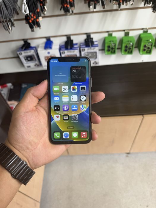 Iphone X память 64гб акб 76%