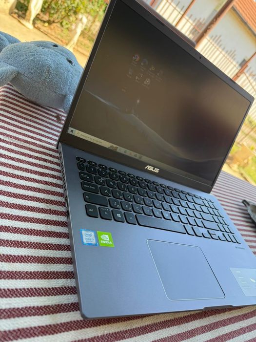 Продавам Лаптоп Asus X509F