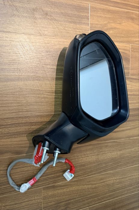 Водительское зеркало Камри 80