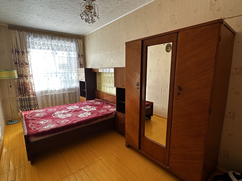 Продам квартиру по адресу 4 мкр 21 дом,5 этаж