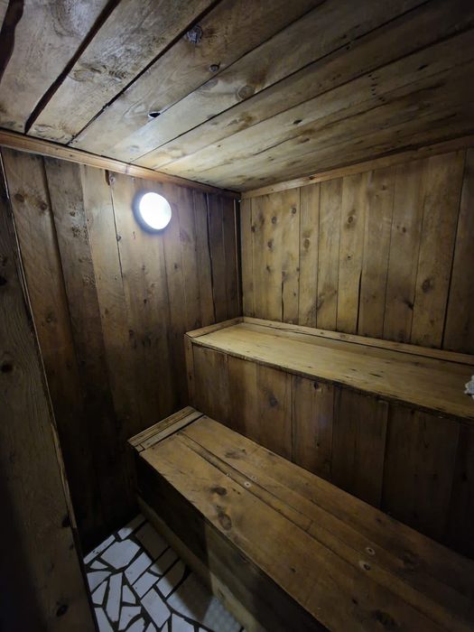 Продаётся просторный дом в Бурное