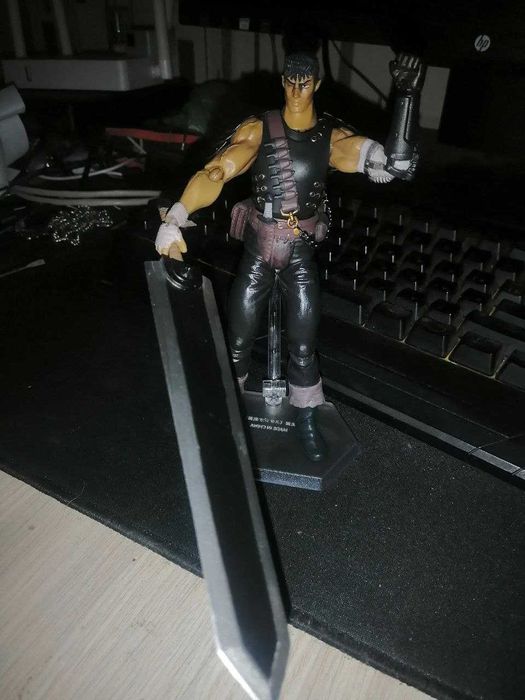 Продам Action Фигурку Guts-Berzerk