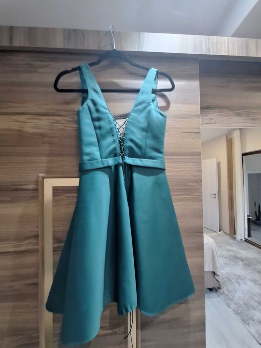 Официална рокля зелена