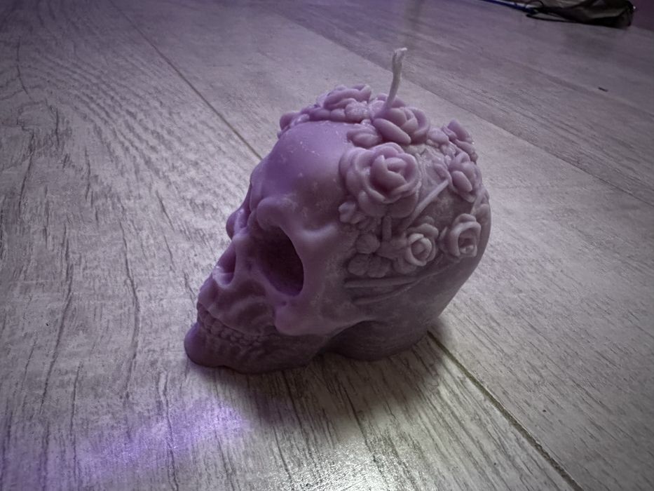 Handmade Soy Skull Candle / Lumănare Handmade Soia