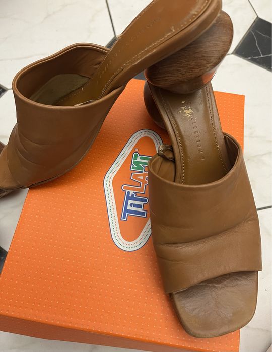 Продам женскую обувь