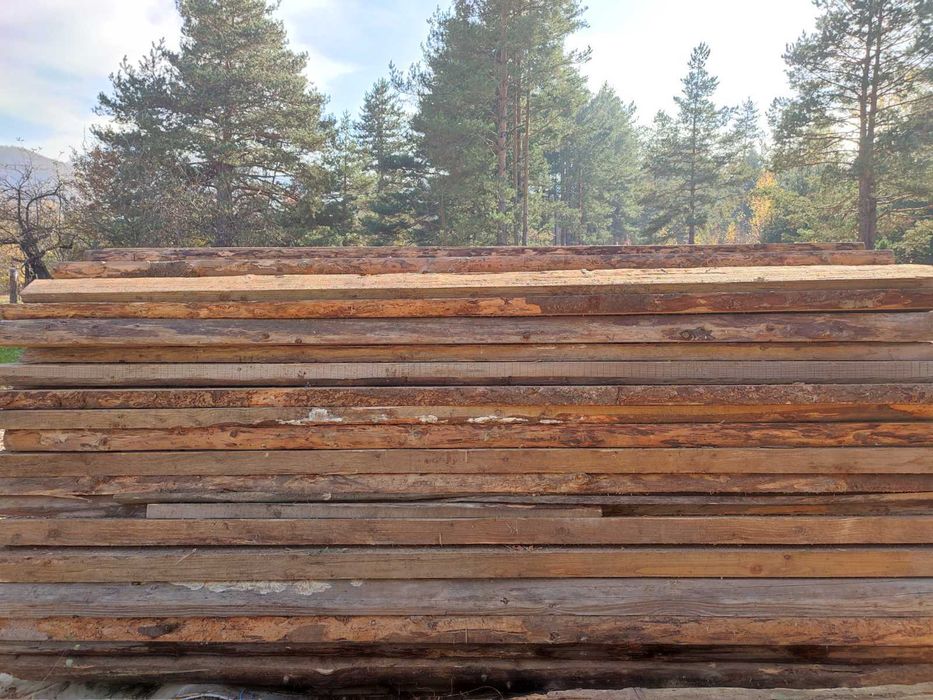 Продавам сух дървен материал-талпи чам и дугласка