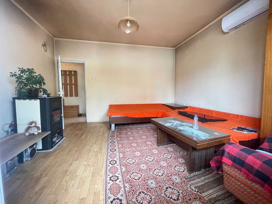 Продава се Двустаен апартамент в Габрово, Център - 76 кв.м за 718 €/кв.м - Снимка #3