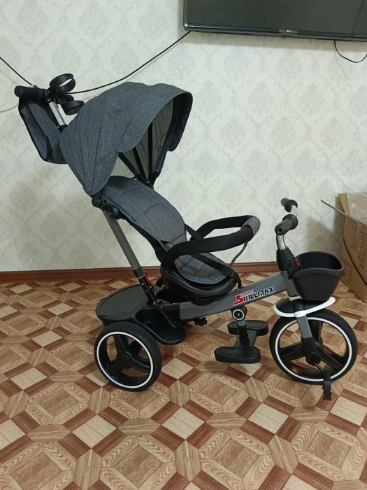 Велосипед трёхколёсный