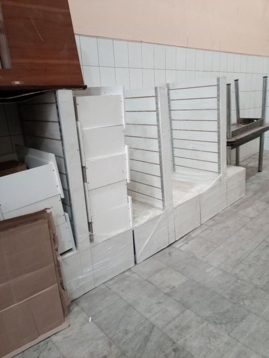 Готовые стилажи для магазина канцтоваваров.
