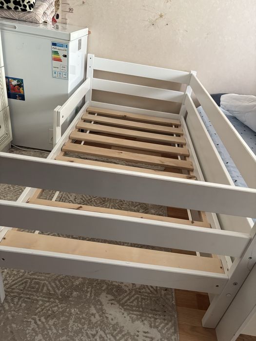 Продам детскую кровать