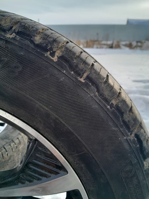 Резина Мишлен 235/65/18