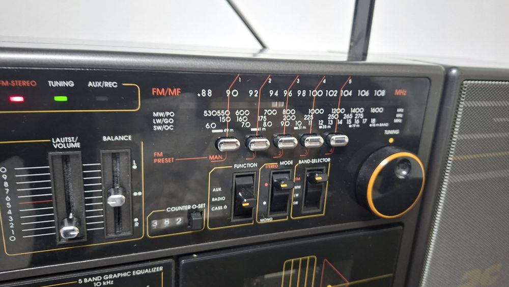 Radio casetofon Grundig