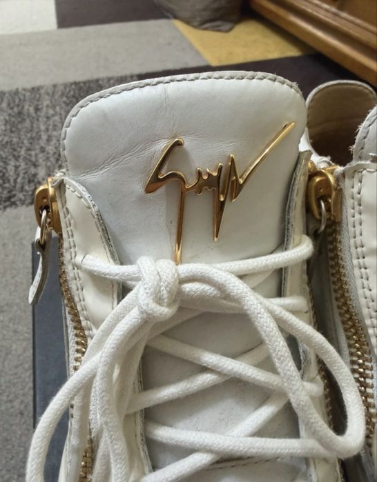 Giuseppe Zanotti 44