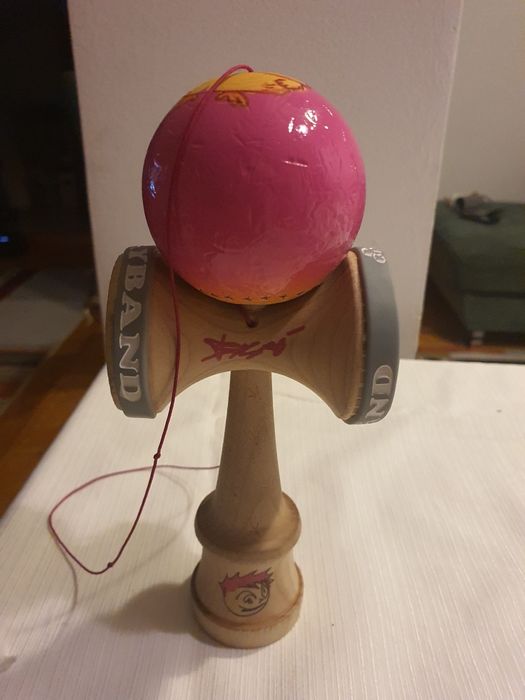 Kendama Bisoi (folosită)