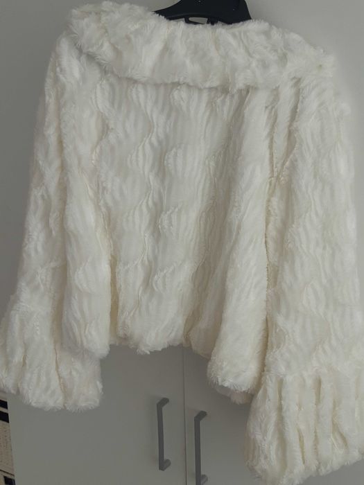 Capa alba pentru mirese