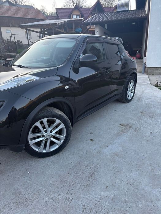 Nissan JUKE 2011