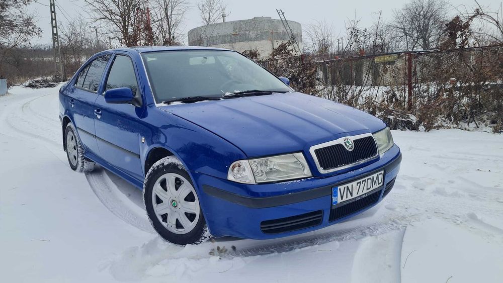 SKODA OCTAVIA, în stare f. bună, la 2.700 EURO (13.500 lei) negociabil