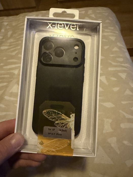 Кейс за iphone 17 pro