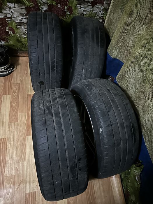 4 диска с летней резиной R17 AMG