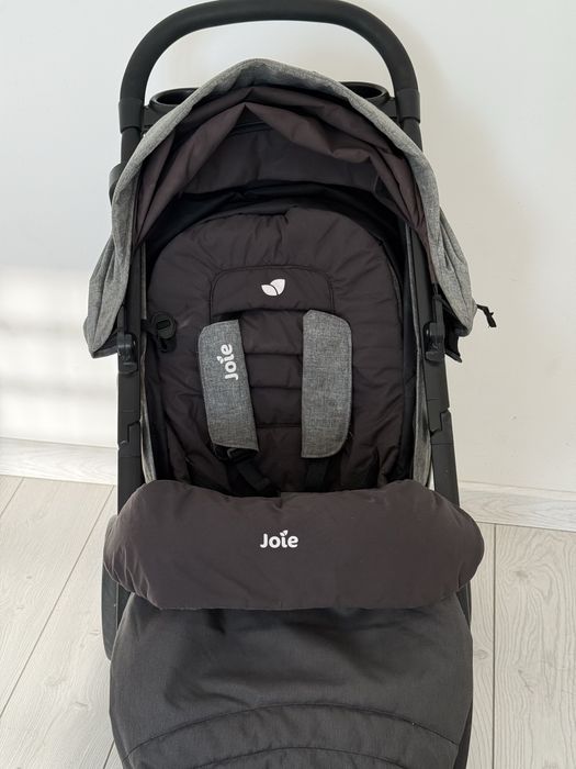 Прогулочная коляска Joie Litetrax
