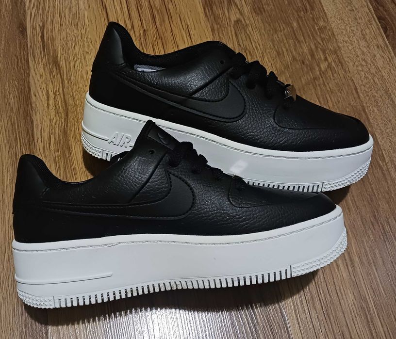 W AF1 Sage Low Black/Black-White
