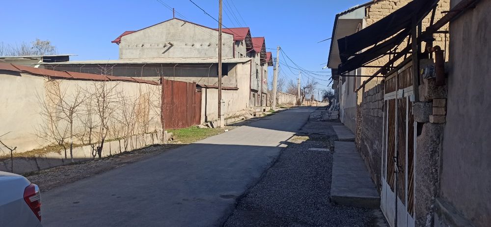 Uchaska sotiladi srochna  Xasanboy posti 5 6  km kirganda 6 sotukyer