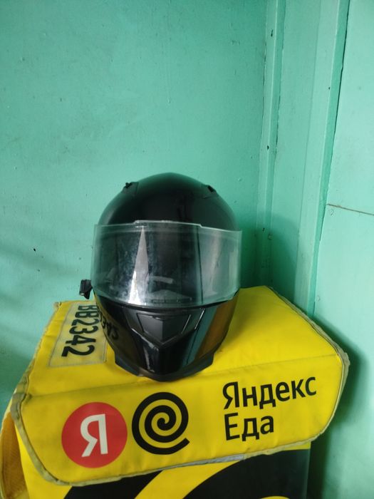 Продаю шлем цена 10.000 тенге