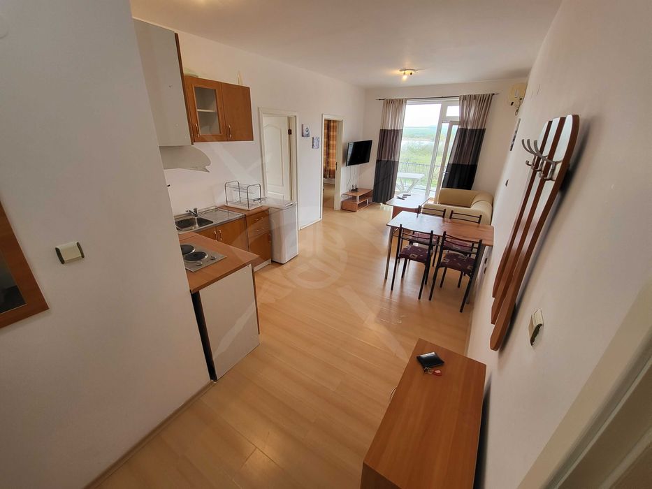 Тристаен - Слънчев бряг