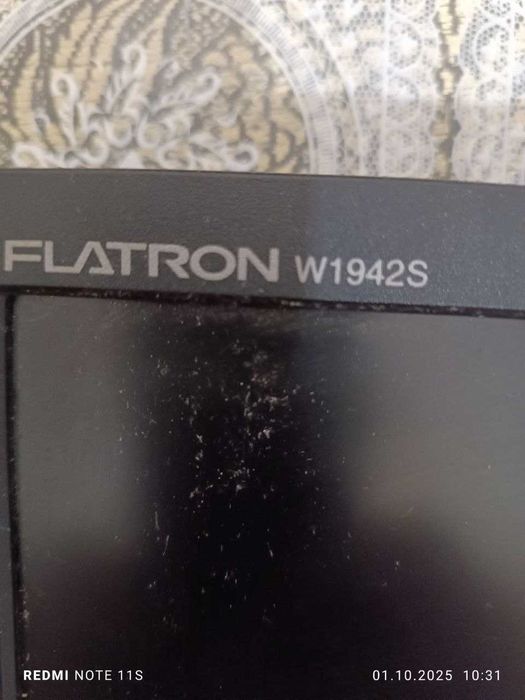 на запчасти продается монитор