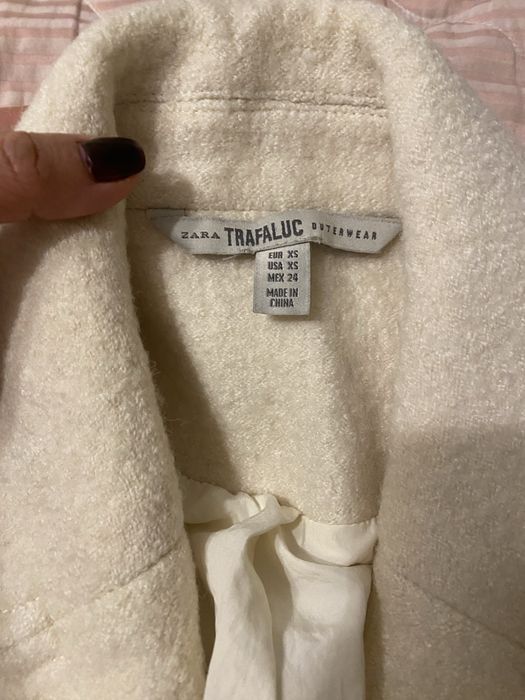 Продаеться zara полупальто