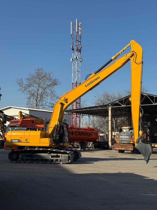16 METRLI Ekskavator 25 tonn 0,55 м3 Kredit/Lizing