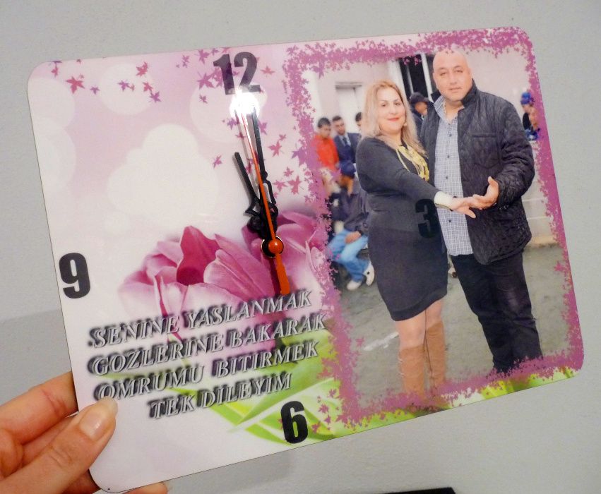 Стенен часовник със снимка и надпис - подарък за Свети Валентин