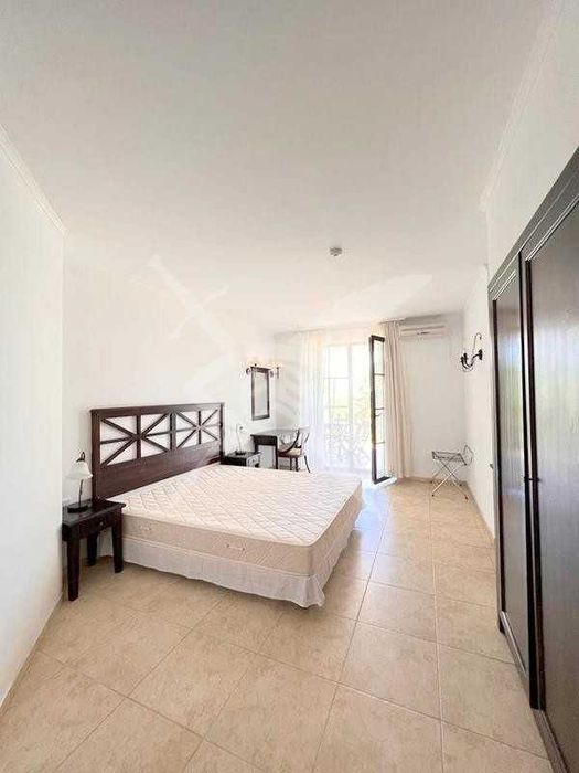 Продава се Тристаен апартамент в Обзор - 113 кв.м за 1005 €/кв.м - Снимка #2