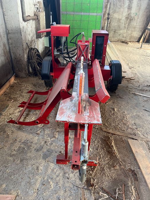 Цепачка за дърва с колесар МЦ 12-1100