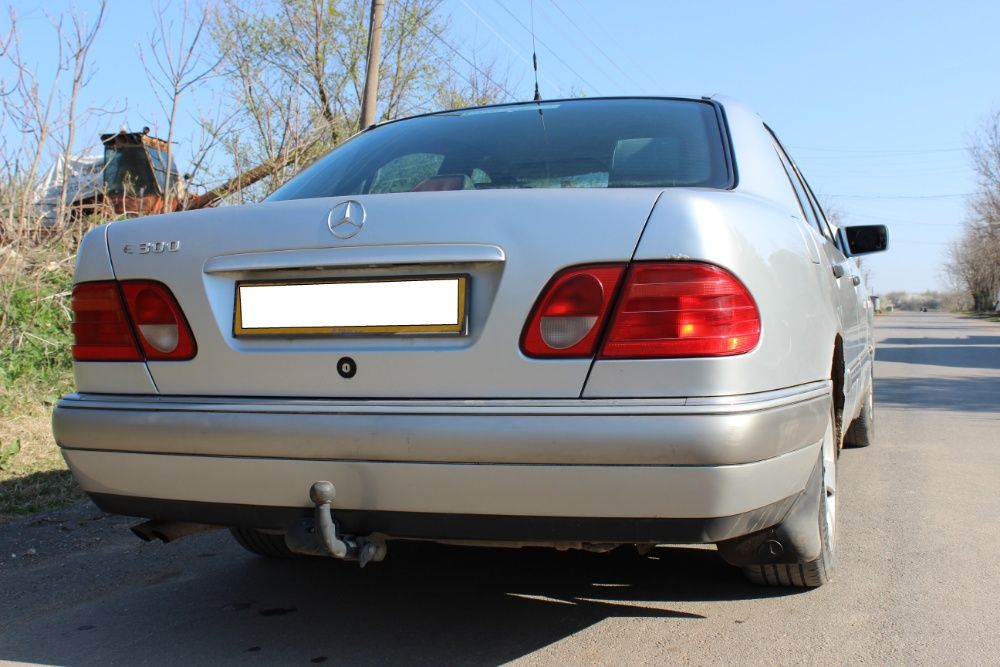 НА ЧАСТИ!!! Mercedes W210 E300Td Седан / Мерцедес В210