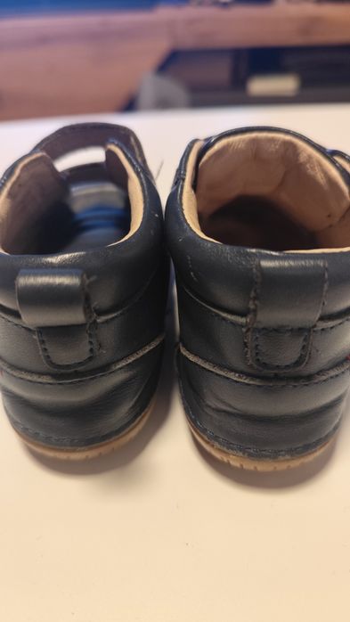 Колев и Колев обувки,, сандали Nike Air Jordan и маратонки New balance