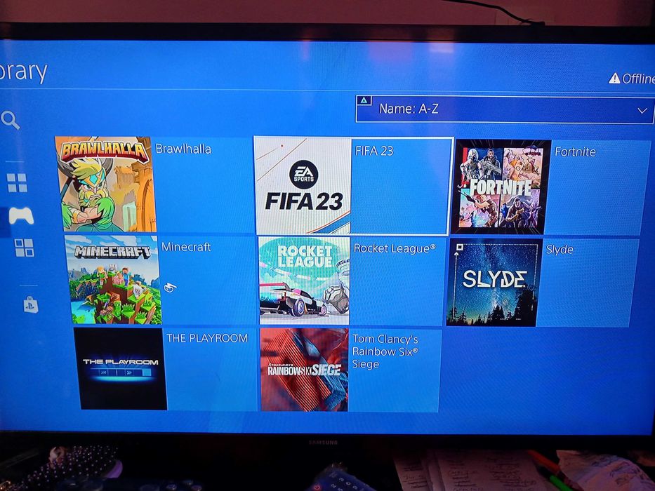 PlayStation 4 Slim 500GB + 2 джойстика и топ игри