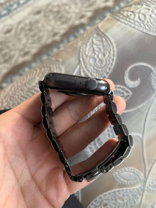 Продам Apple watch se 44 мм