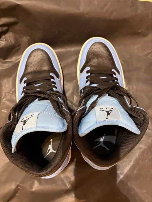 Маратонки Air Jordan 1 Mid University Blue Black