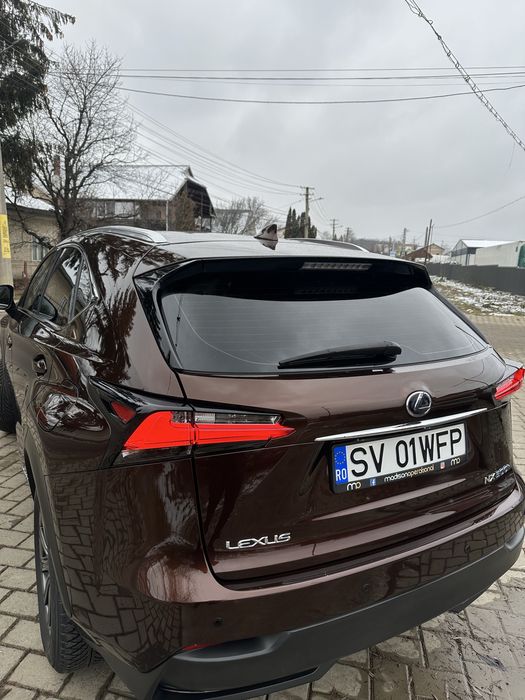 Vând Lexus Nx 300h