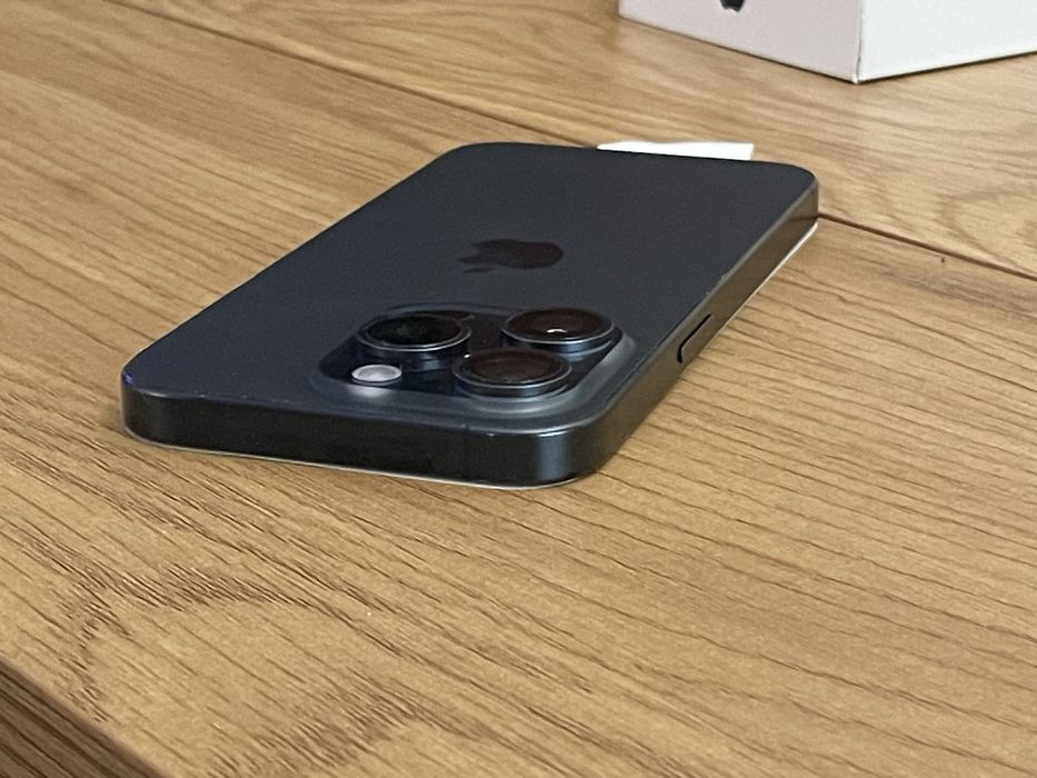 Бартер iPhone 15 pro 128gb 100% син